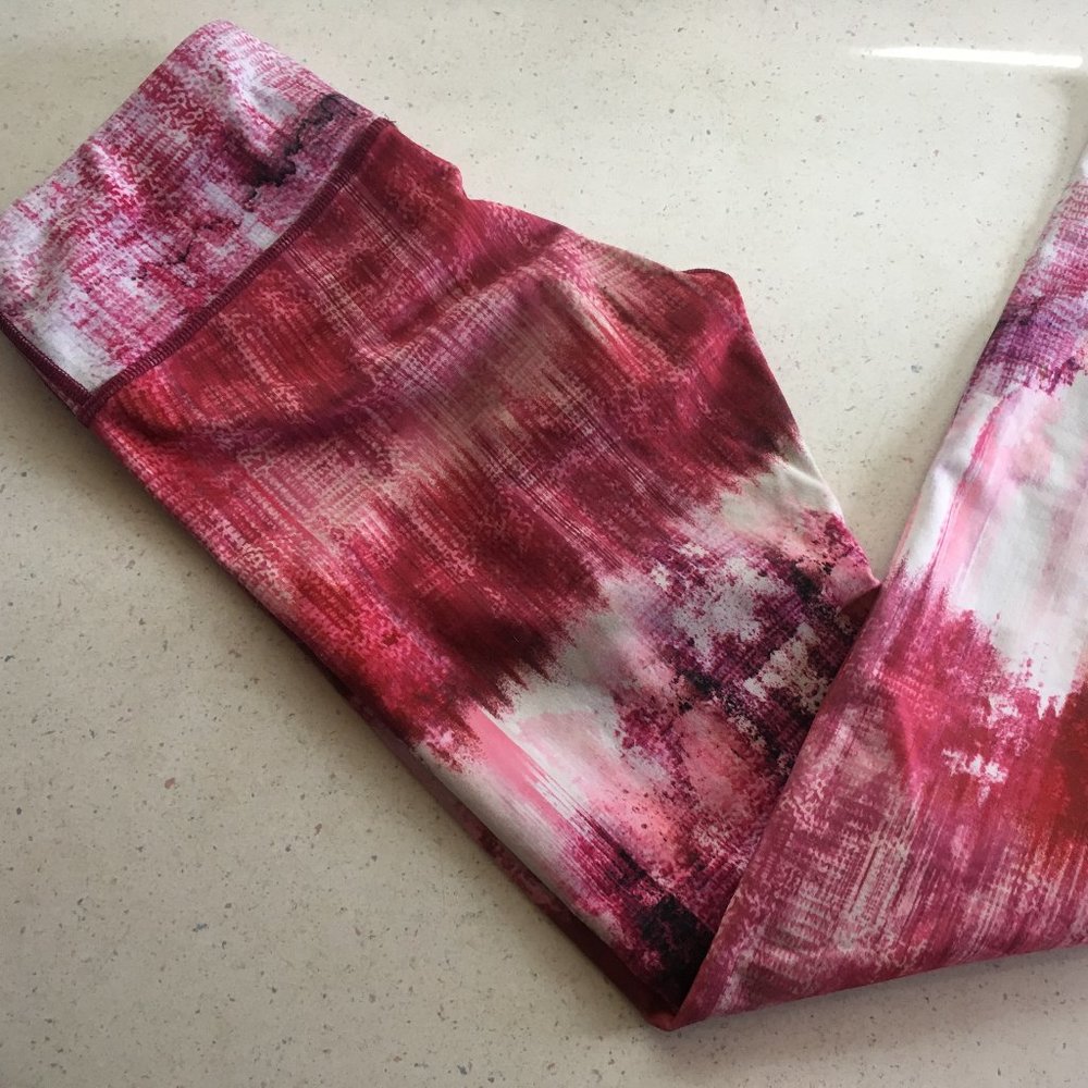 ALO Yoga Paints Airbrush Print Leggings size M
